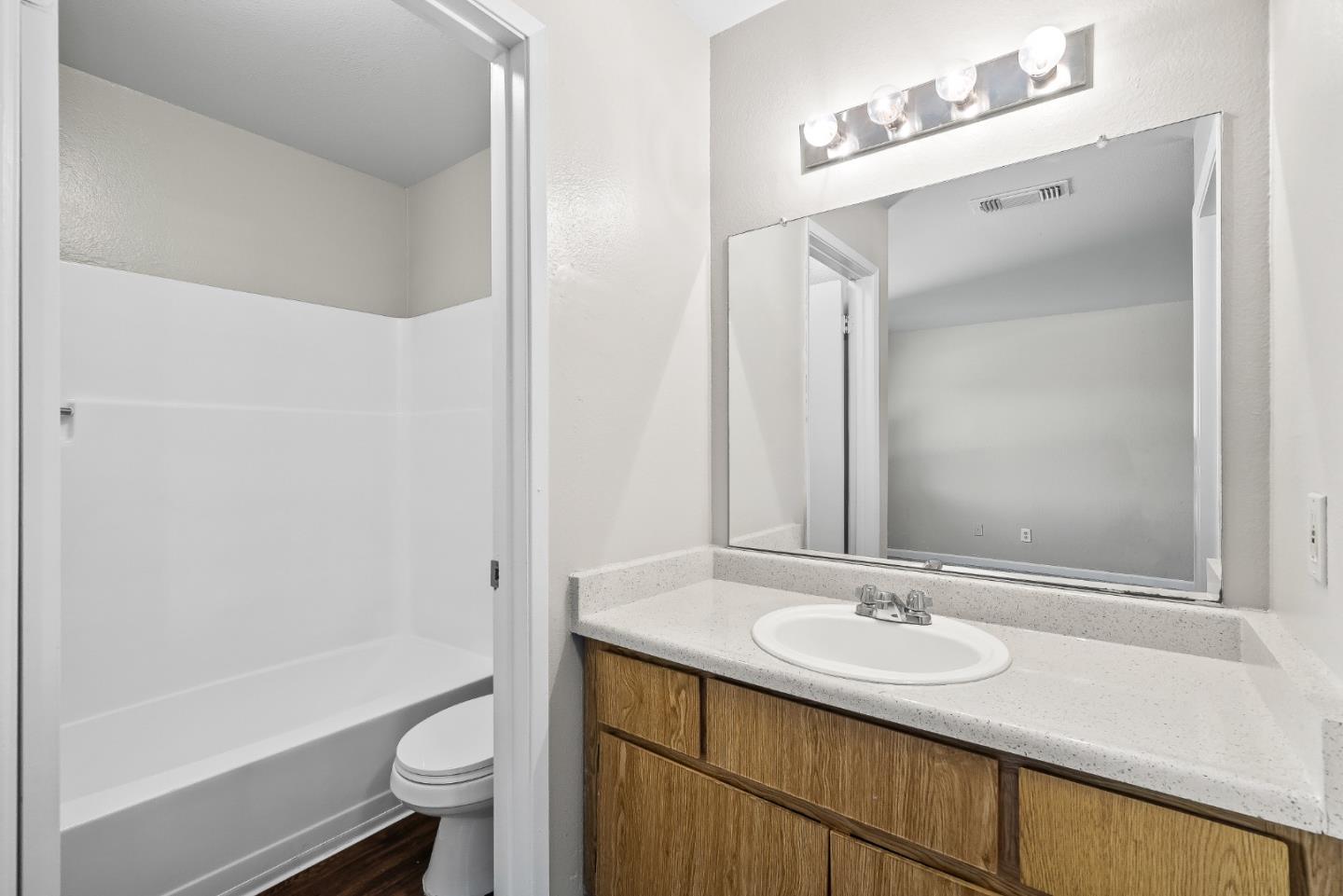 Detail Gallery Image 27 of 73 For 1852 Morse Ave, Sacramento,  CA 95825 - – Beds | – Baths