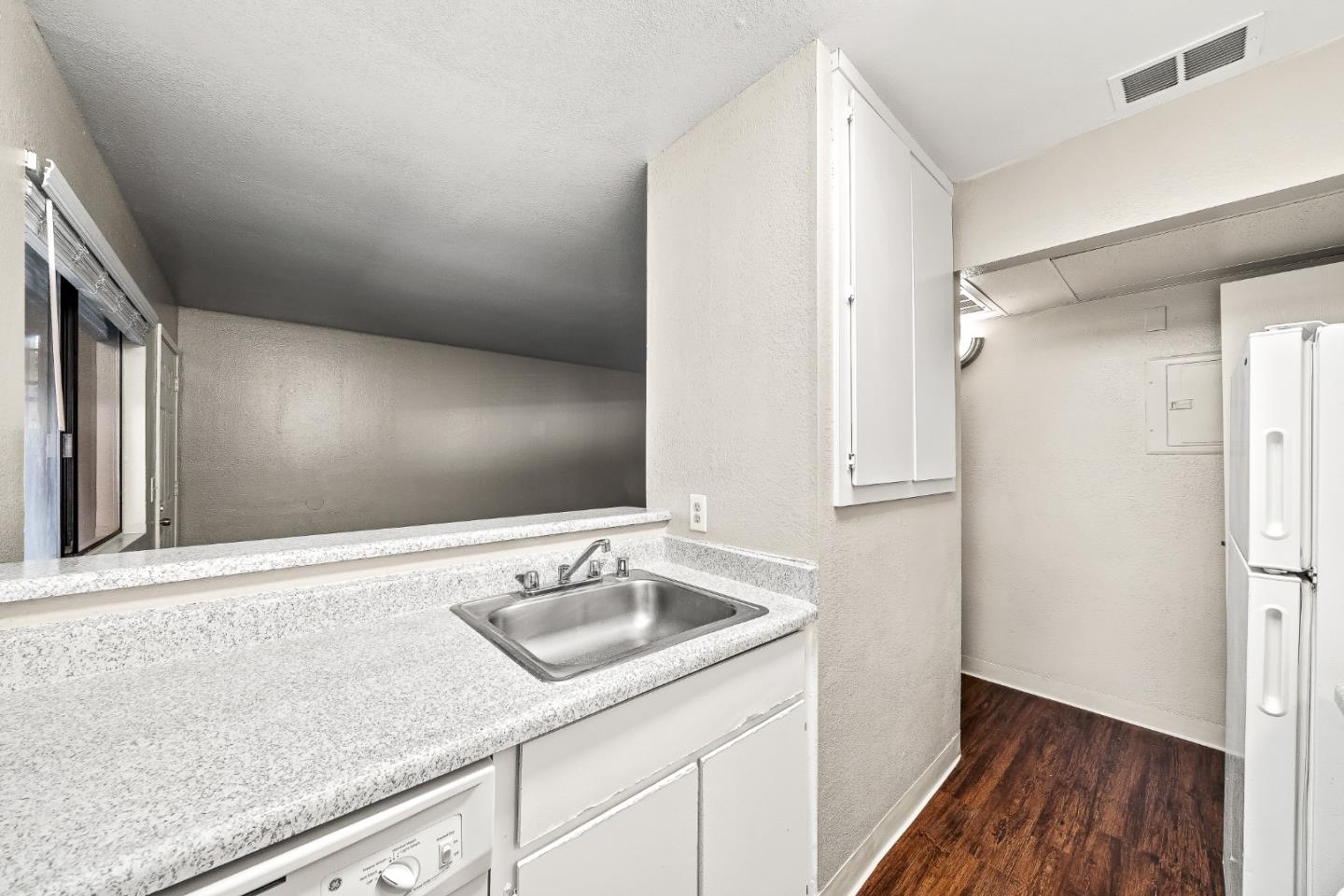 Detail Gallery Image 48 of 73 For 1852 Morse Ave, Sacramento,  CA 95825 - – Beds | – Baths