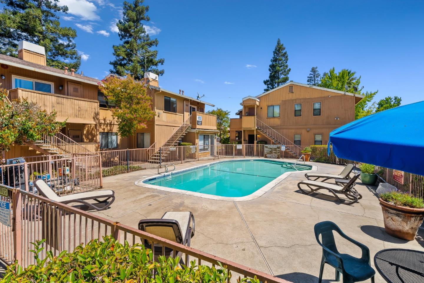 Detail Gallery Image 5 of 73 For 1852 Morse Ave, Sacramento,  CA 95825 - – Beds | – Baths