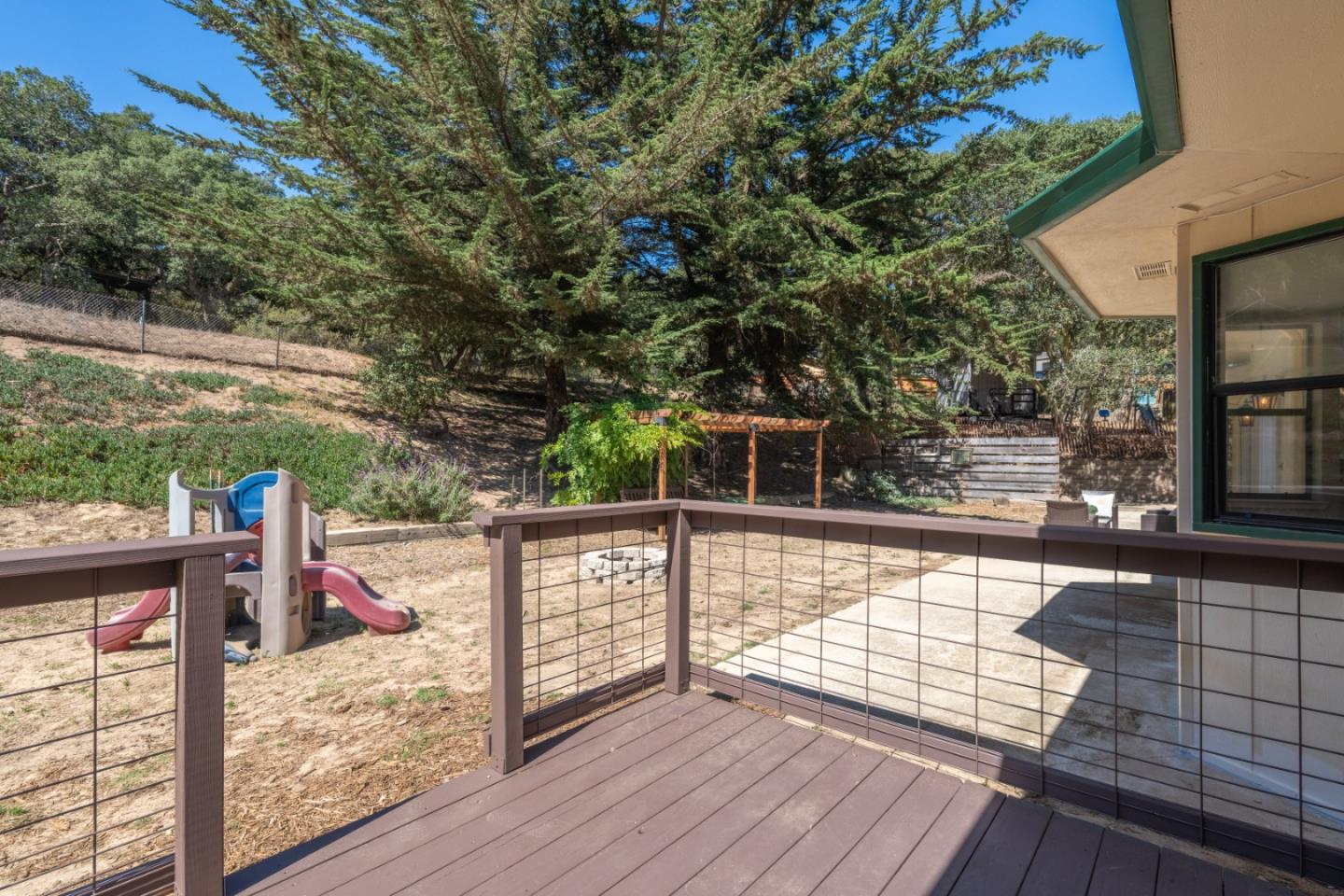 Detail Gallery Image 30 of 47 For 405 Paradise Rd, Salinas,  CA 93907 - 4 Beds | 3 Baths