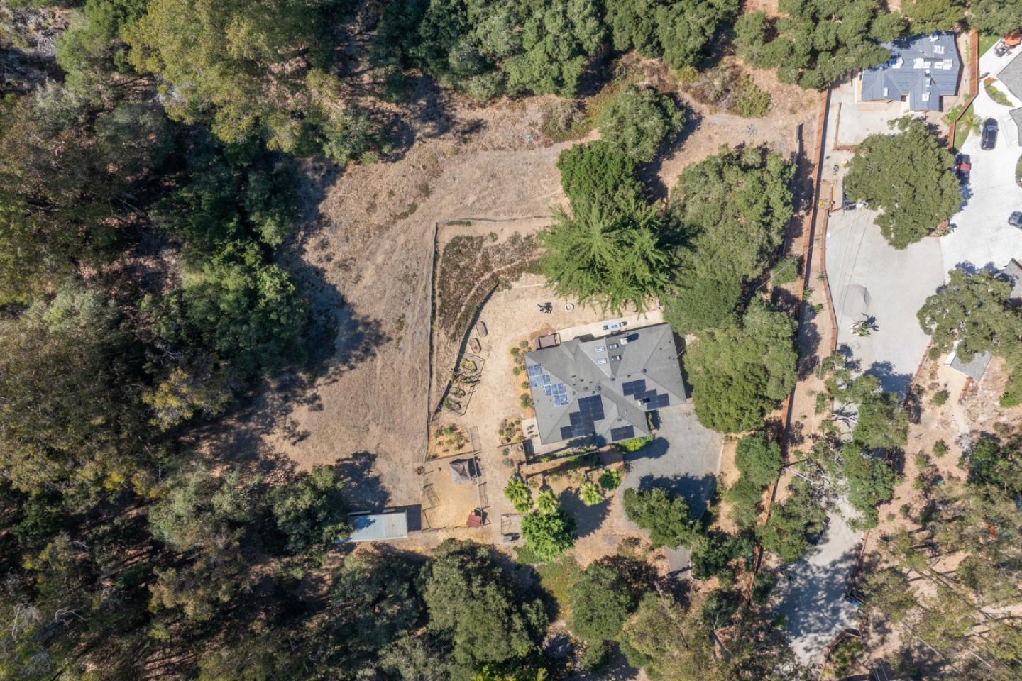 Detail Gallery Image 34 of 47 For 405 Paradise Rd, Salinas,  CA 93907 - 4 Beds | 3 Baths