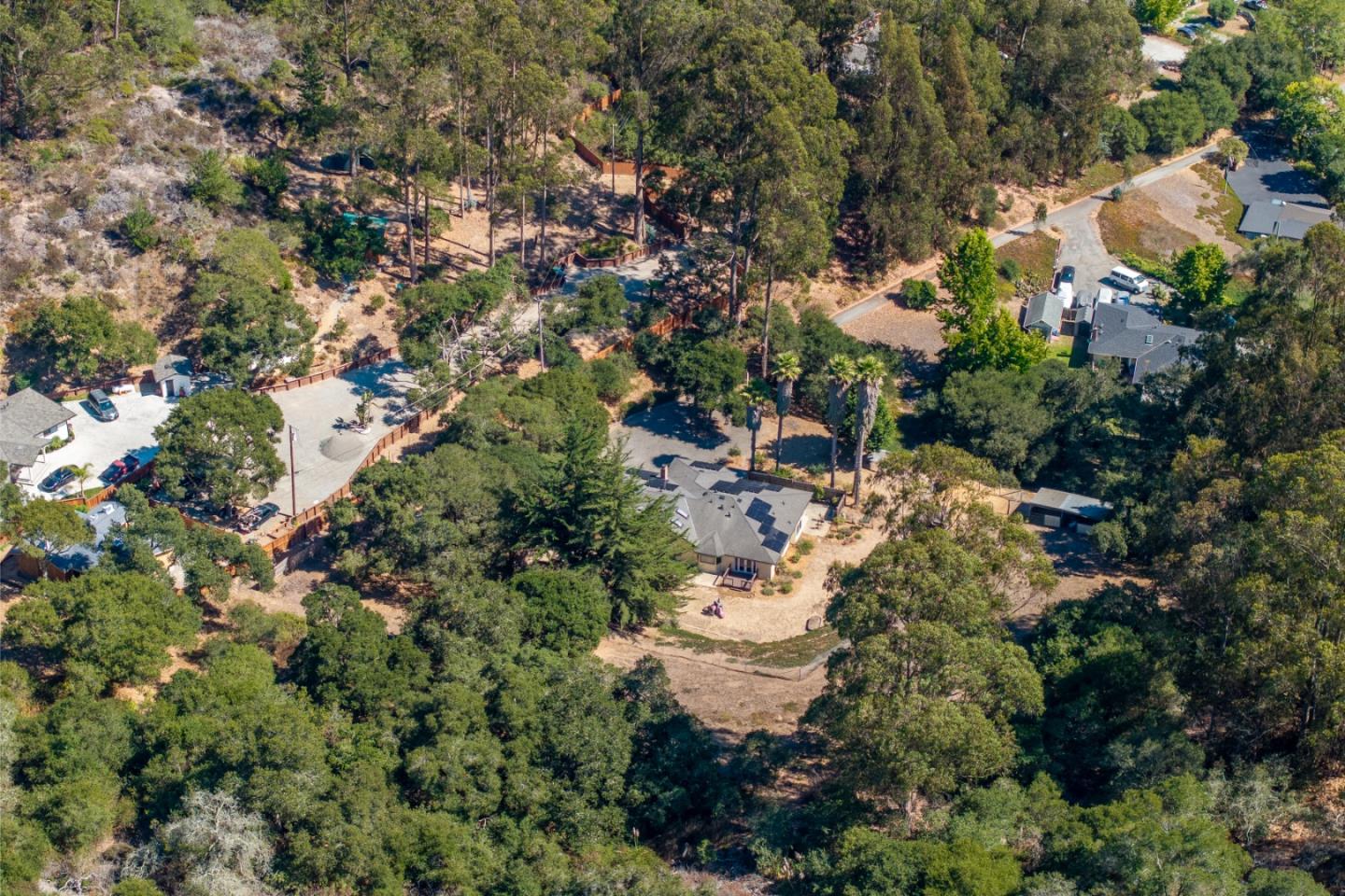 Detail Gallery Image 38 of 47 For 405 Paradise Rd, Salinas,  CA 93907 - 4 Beds | 3 Baths