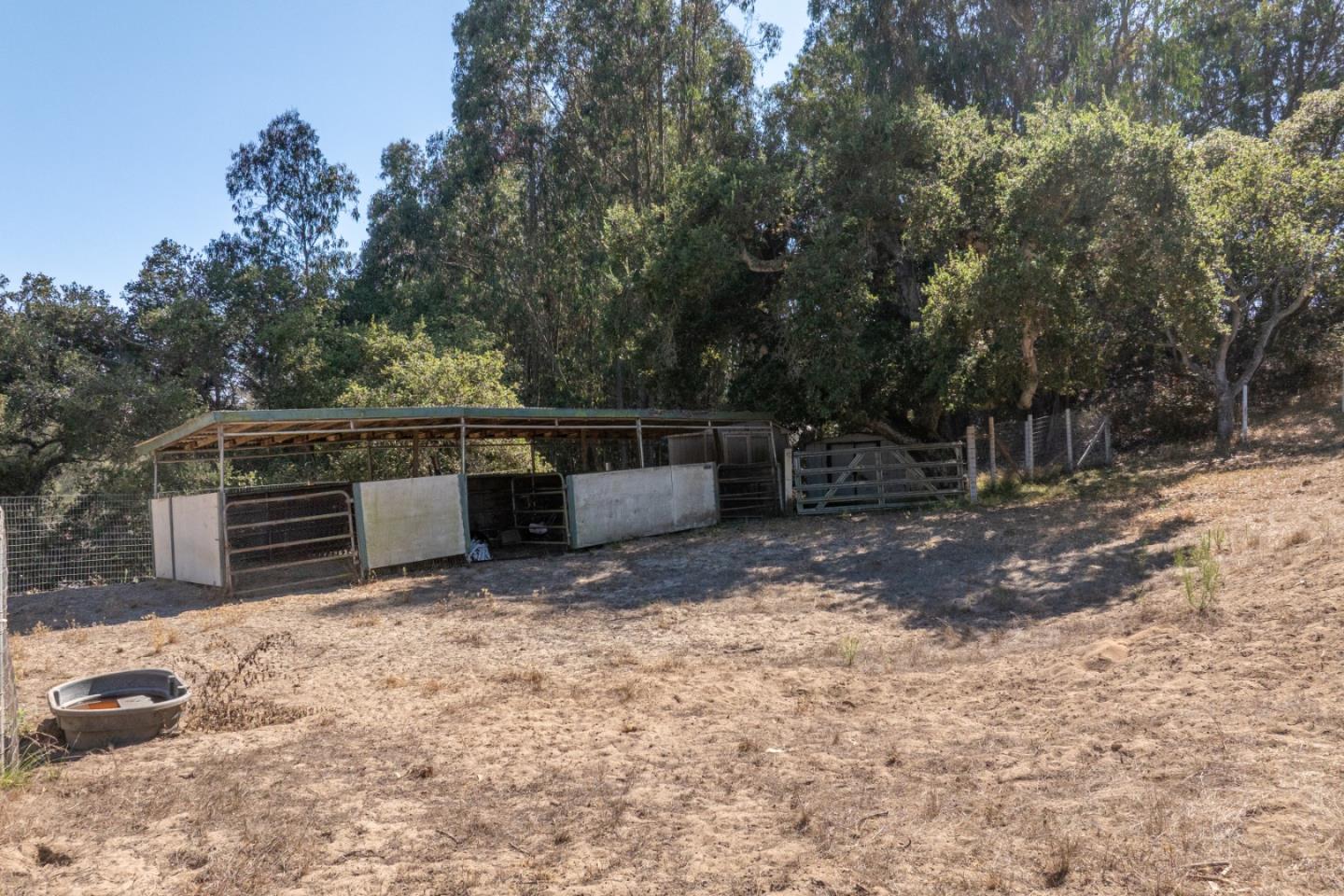 Detail Gallery Image 44 of 47 For 405 Paradise Rd, Salinas,  CA 93907 - 4 Beds | 3 Baths