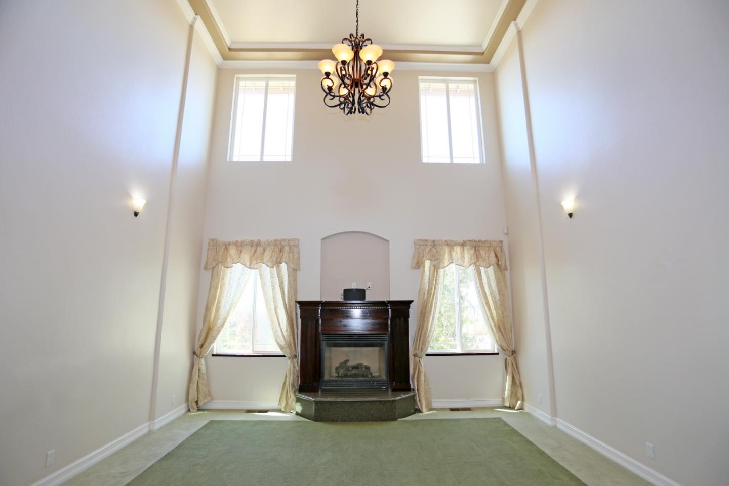 Detail Gallery Image 10 of 87 For 2736 Ferguson Rd, Gilroy,  CA 95020 - 6 Beds | 4/2 Baths