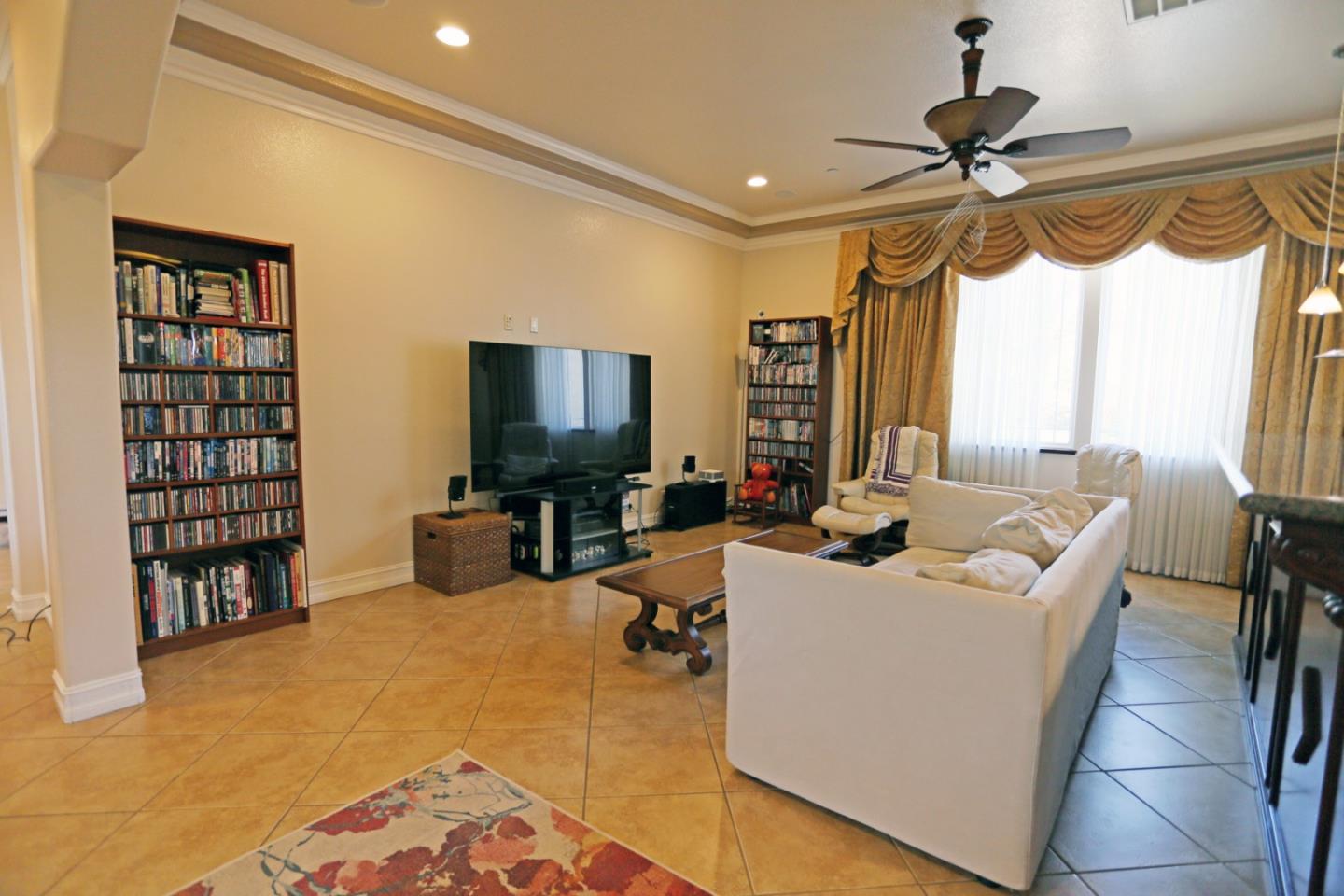 Detail Gallery Image 15 of 87 For 2736 Ferguson Rd, Gilroy,  CA 95020 - 6 Beds | 4/2 Baths
