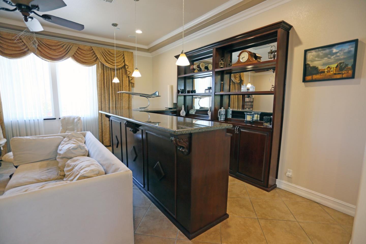 Detail Gallery Image 19 of 87 For 2736 Ferguson Rd, Gilroy,  CA 95020 - 6 Beds | 4/2 Baths