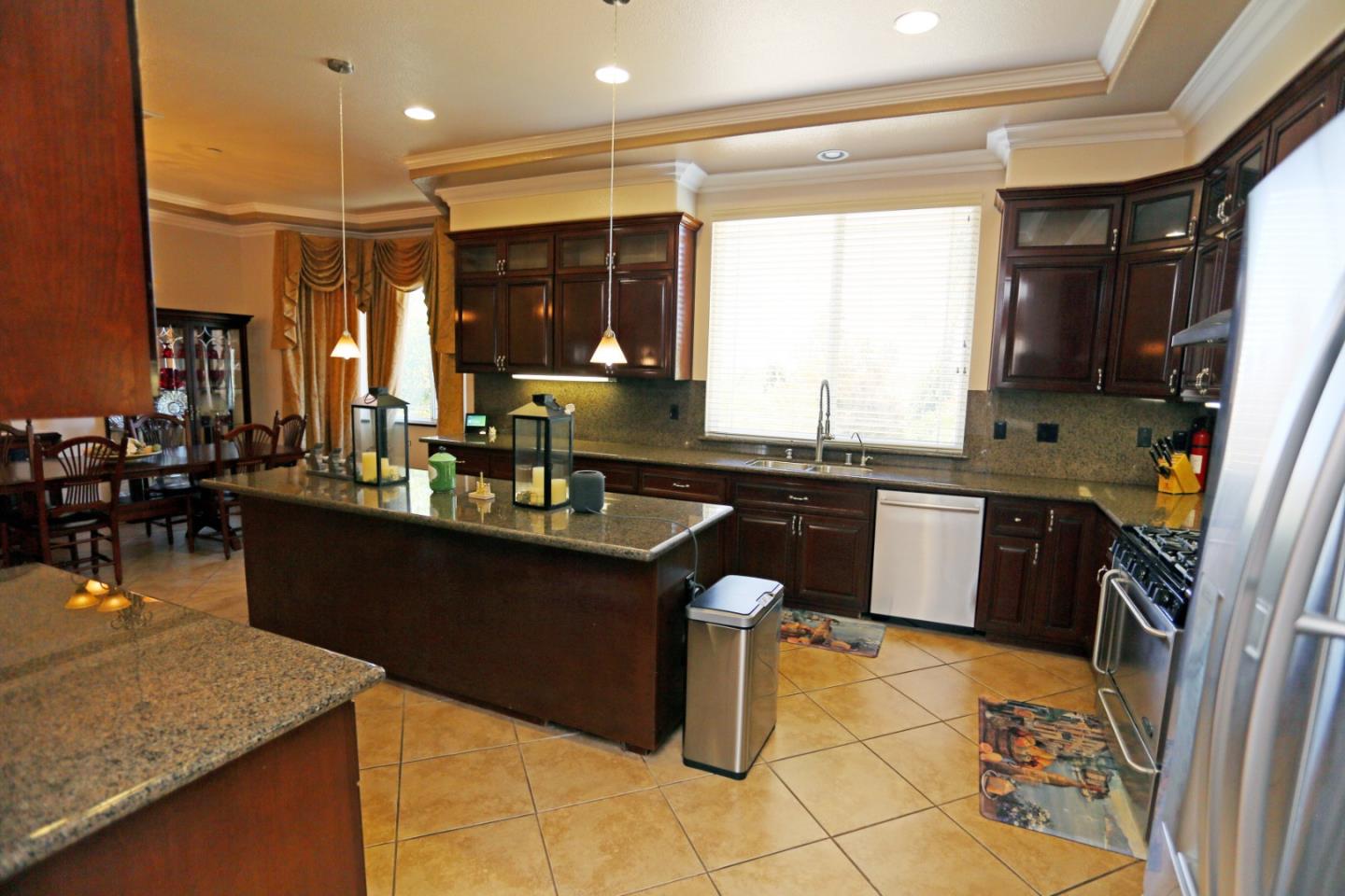Detail Gallery Image 21 of 87 For 2736 Ferguson Rd, Gilroy,  CA 95020 - 6 Beds | 4/2 Baths