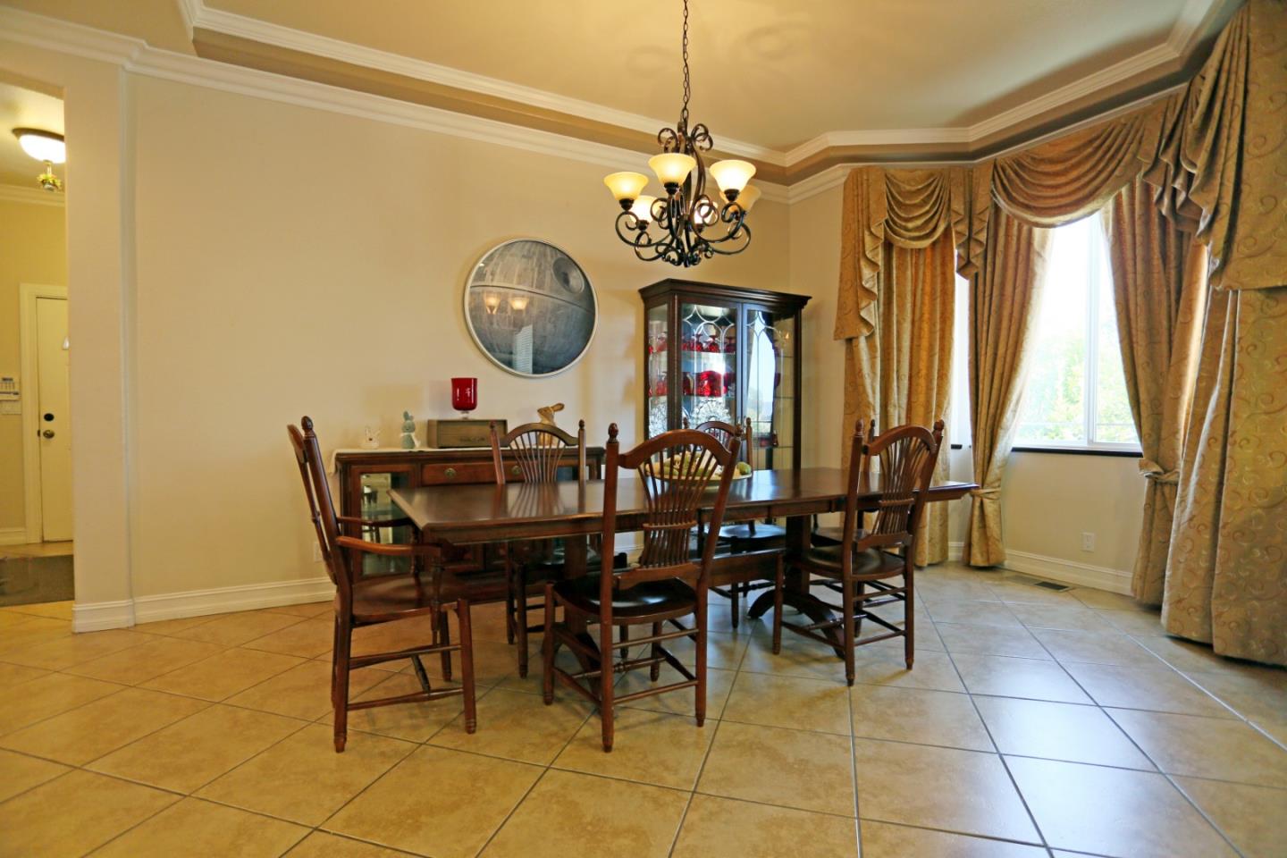 Detail Gallery Image 28 of 87 For 2736 Ferguson Rd, Gilroy,  CA 95020 - 6 Beds | 4/2 Baths