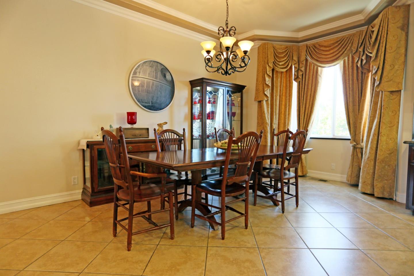 Detail Gallery Image 29 of 87 For 2736 Ferguson Rd, Gilroy,  CA 95020 - 6 Beds | 4/2 Baths