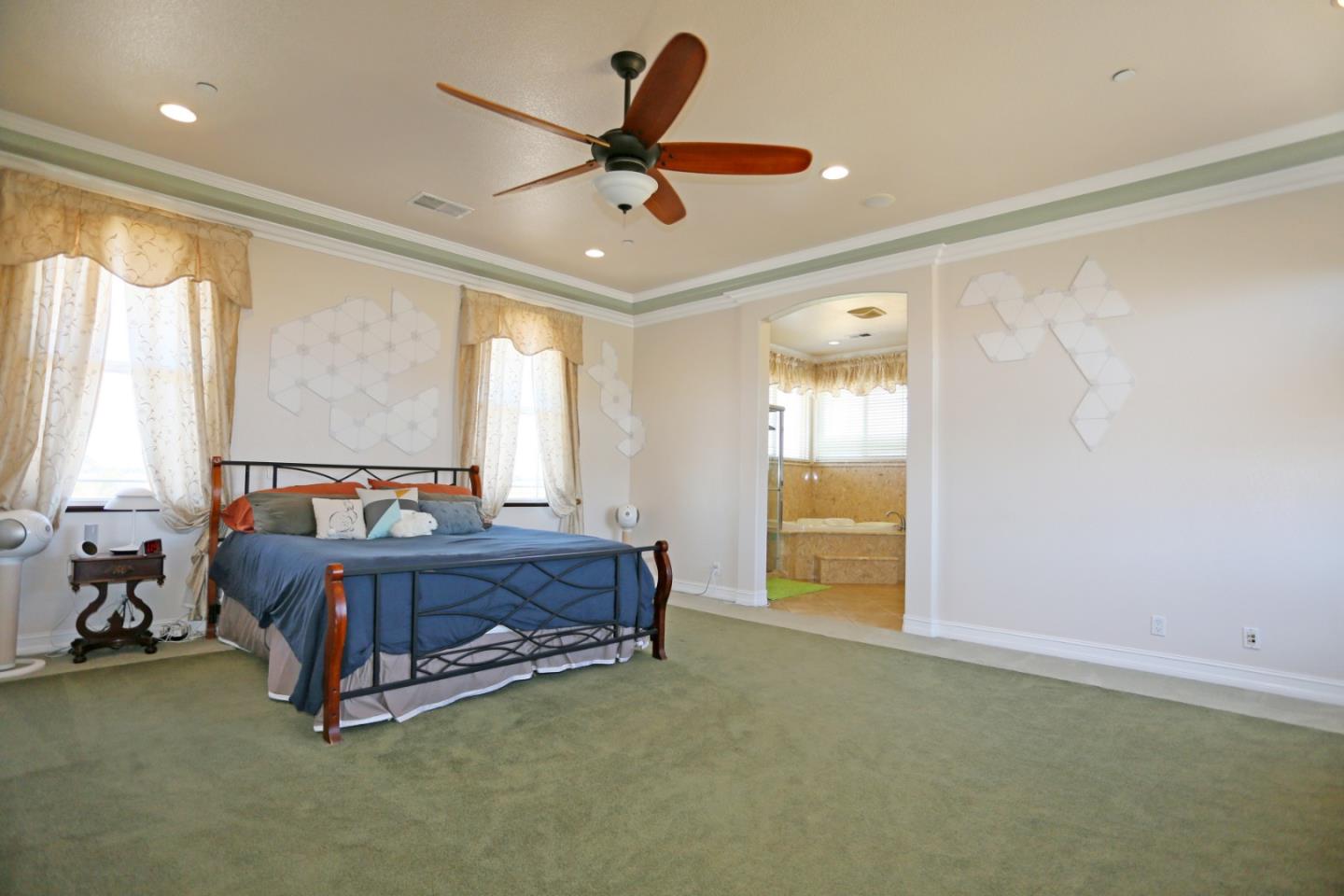 Detail Gallery Image 31 of 87 For 2736 Ferguson Rd, Gilroy,  CA 95020 - 6 Beds | 4/2 Baths