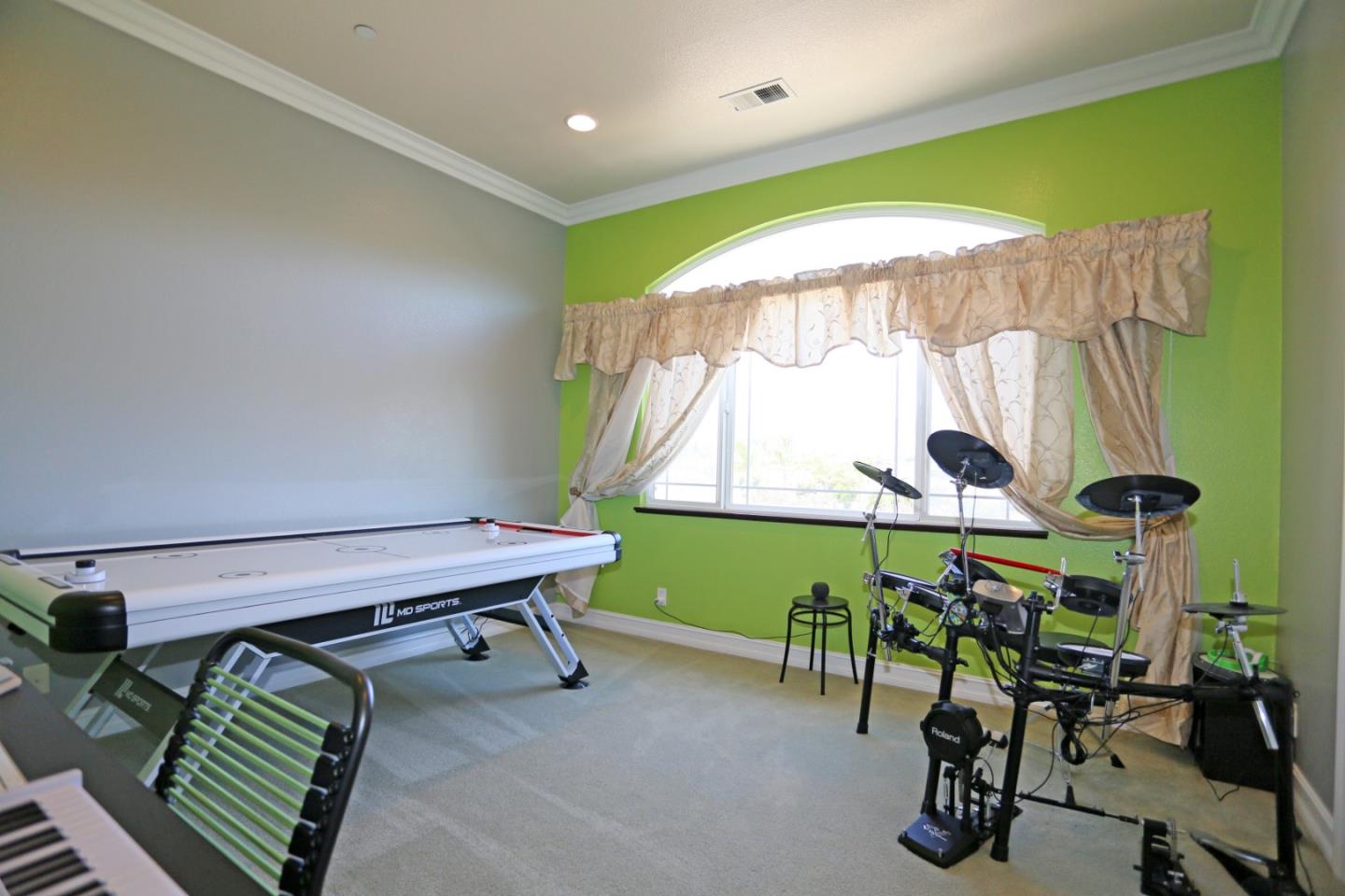 Detail Gallery Image 41 of 87 For 2736 Ferguson Rd, Gilroy,  CA 95020 - 6 Beds | 4/2 Baths