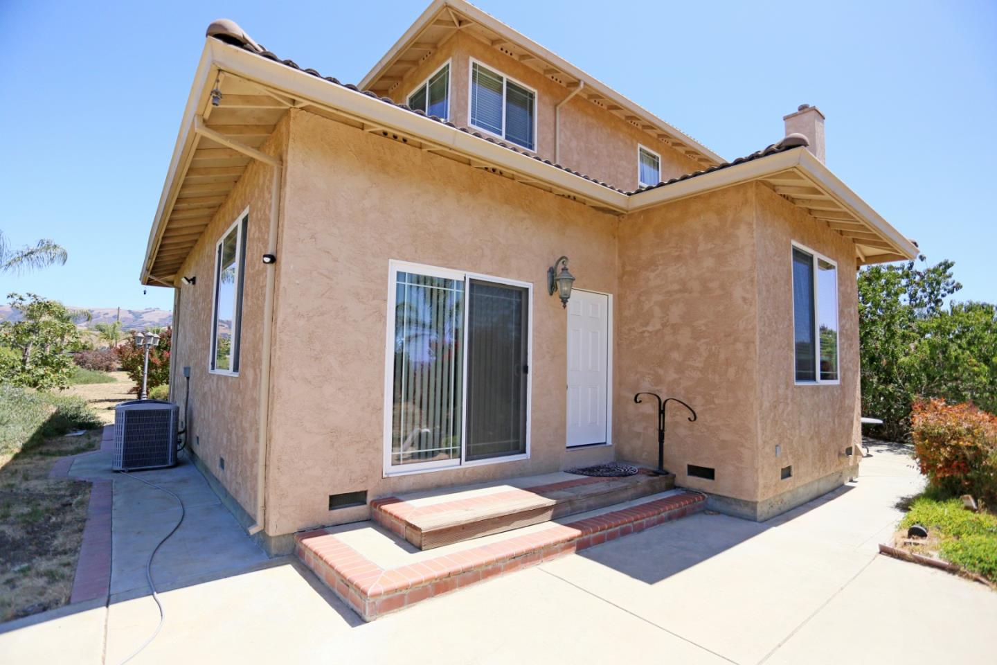 Detail Gallery Image 52 of 87 For 2736 Ferguson Rd, Gilroy,  CA 95020 - 6 Beds | 4/2 Baths