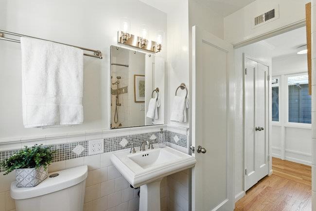 Detail Gallery Image 34 of 48 For 4244 Los Palos Pl, Palo Alto,  CA 94306 - 4 Beds | 3 Baths
