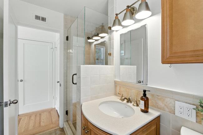 Detail Gallery Image 36 of 48 For 4244 Los Palos Pl, Palo Alto,  CA 94306 - 4 Beds | 3 Baths