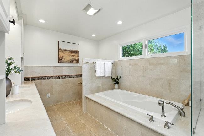 Detail Gallery Image 37 of 48 For 4244 Los Palos Pl, Palo Alto,  CA 94306 - 4 Beds | 3 Baths