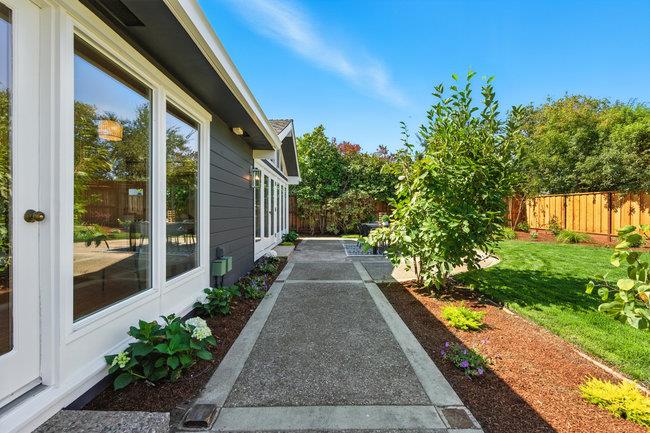 Detail Gallery Image 44 of 48 For 4244 Los Palos Pl, Palo Alto,  CA 94306 - 4 Beds | 3 Baths