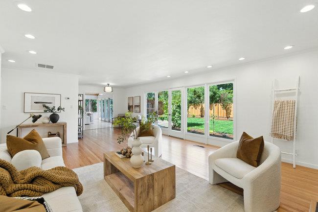 Detail Gallery Image 6 of 48 For 4244 Los Palos Pl, Palo Alto,  CA 94306 - 4 Beds | 3 Baths