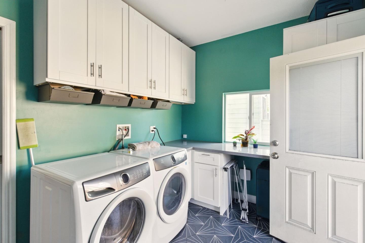 Detail Gallery Image 27 of 37 For 1915 West St, Oakland,  CA 94612 - – Beds | – Baths