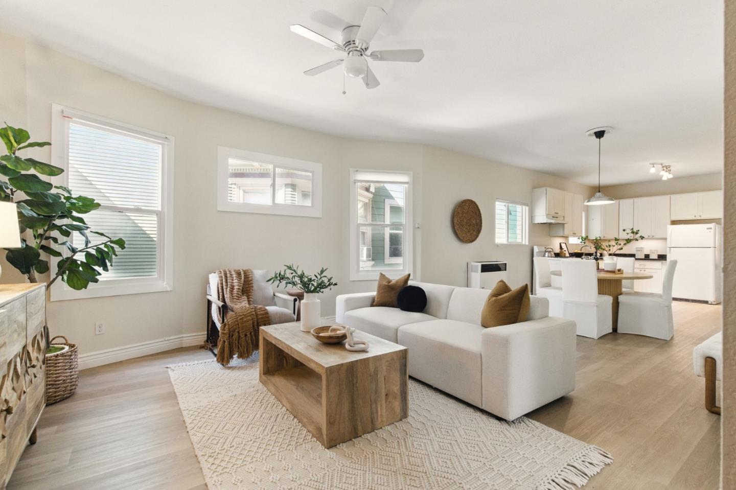 Detail Gallery Image 5 of 37 For 1915 West St, Oakland,  CA 94612 - – Beds | – Baths