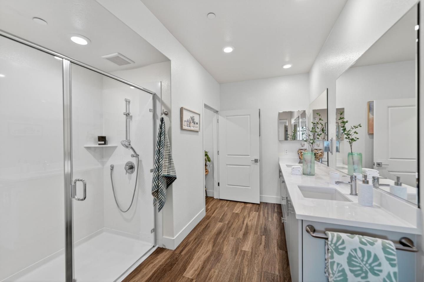 Detail Gallery Image 22 of 71 For 5925 Charlotte Dr #408,  San Jose,  CA 95123 - 3 Beds | 2 Baths