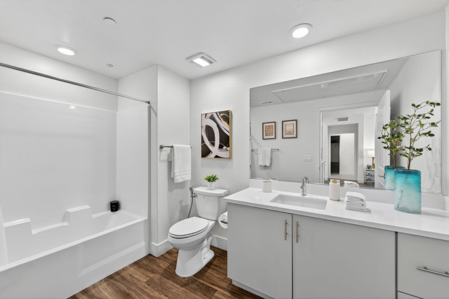 Detail Gallery Image 28 of 71 For 5925 Charlotte Dr #408,  San Jose,  CA 95123 - 3 Beds | 2 Baths