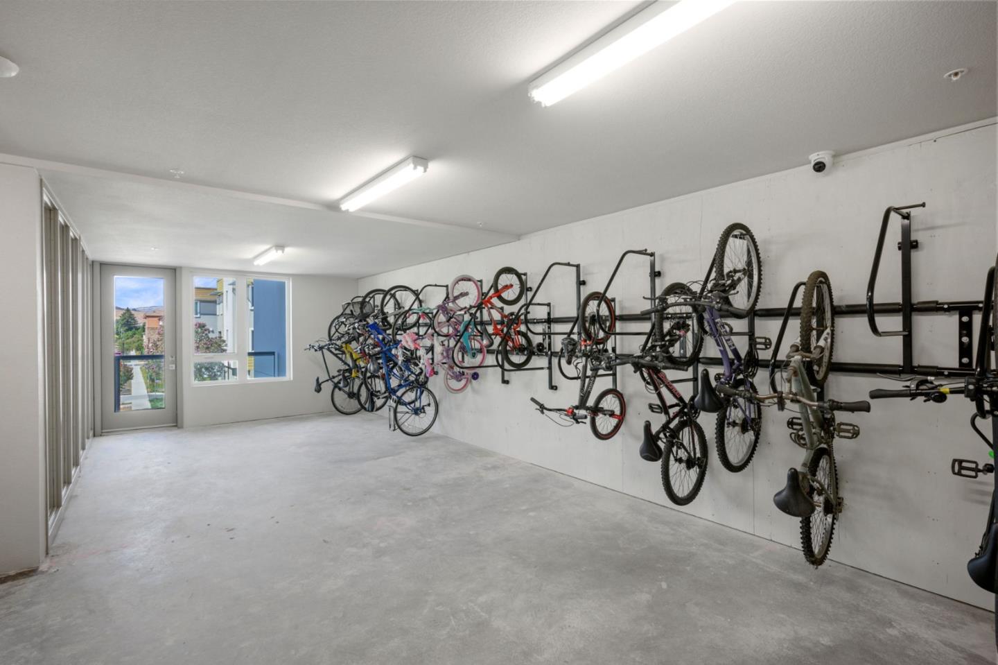 Detail Gallery Image 30 of 71 For 5925 Charlotte Dr #408,  San Jose,  CA 95123 - 3 Beds | 2 Baths