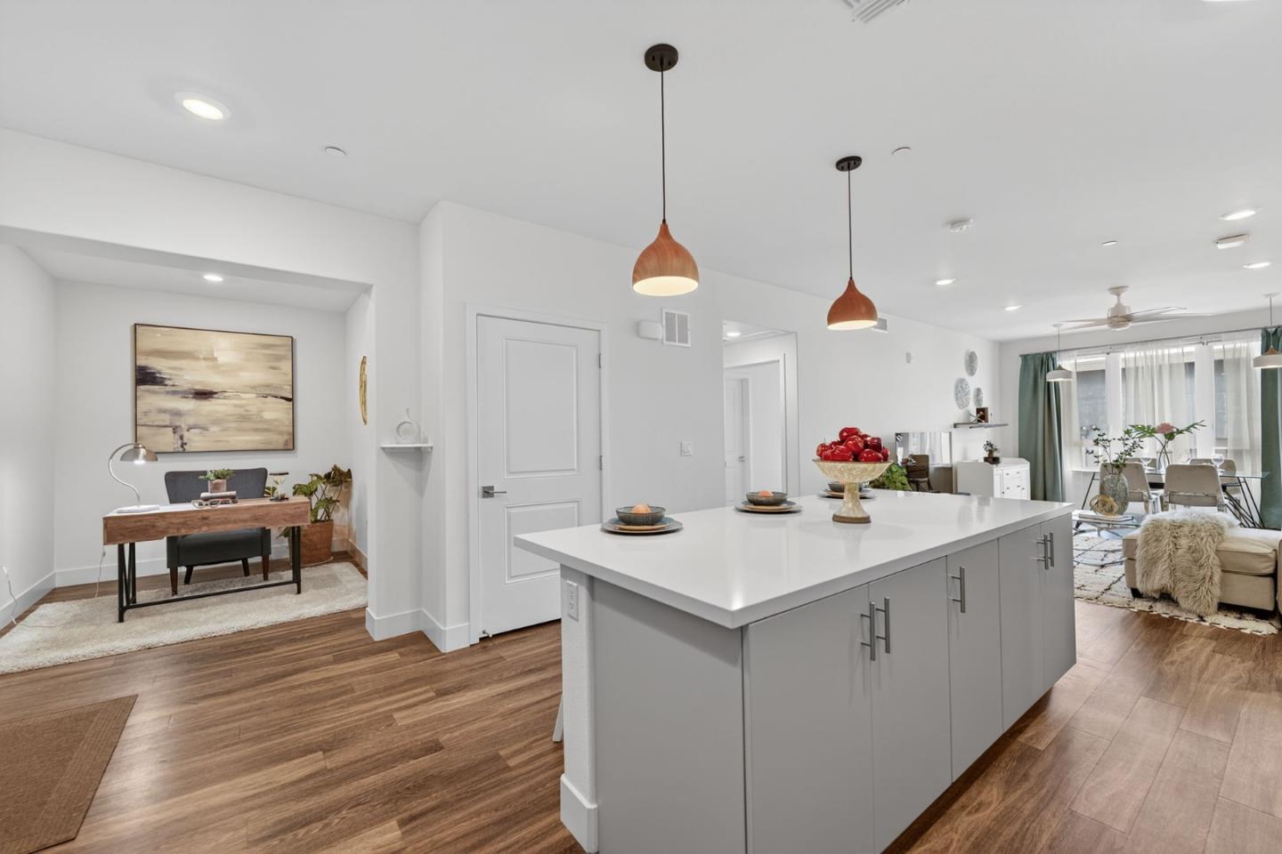 Detail Gallery Image 7 of 71 For 5925 Charlotte Dr #408,  San Jose,  CA 95123 - 3 Beds | 2 Baths