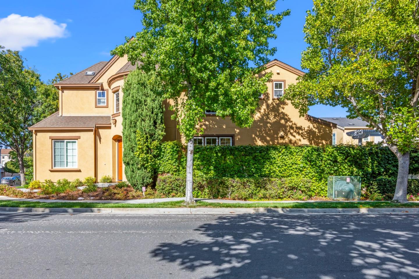 Detail Gallery Image 3 of 64 For 1042 Brackett, Santa Clara,  CA 95054 - 5 Beds | 4 Baths
