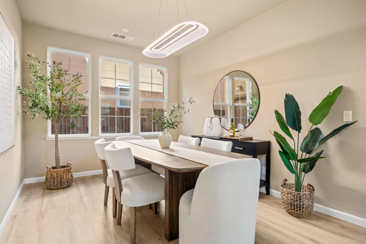 Detail Gallery Image 9 of 64 For 1042 Brackett, Santa Clara,  CA 95054 - 5 Beds | 4 Baths