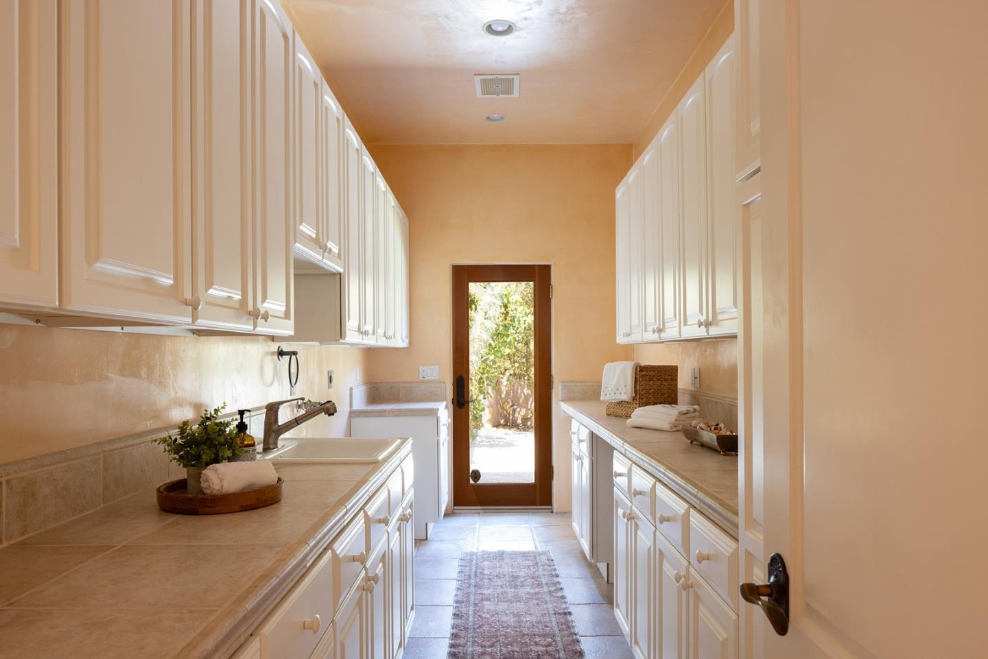 Detail Gallery Image 29 of 69 For 25440 Boots Rd, Monterey,  CA 93940 - 4 Beds | 4/1 Baths