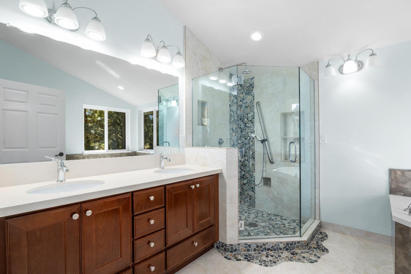 Detail Gallery Image 27 of 47 For 352 Manzanita Ave, Boulder Creek,  CA 95006 - 3 Beds | 2 Baths