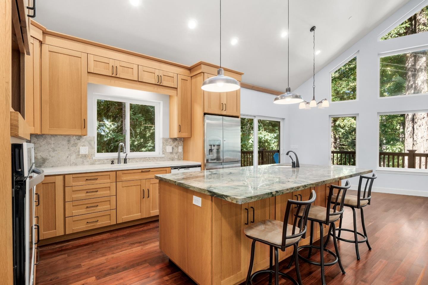 Detail Gallery Image 7 of 47 For 352 Manzanita Ave, Boulder Creek,  CA 95006 - 3 Beds | 2 Baths