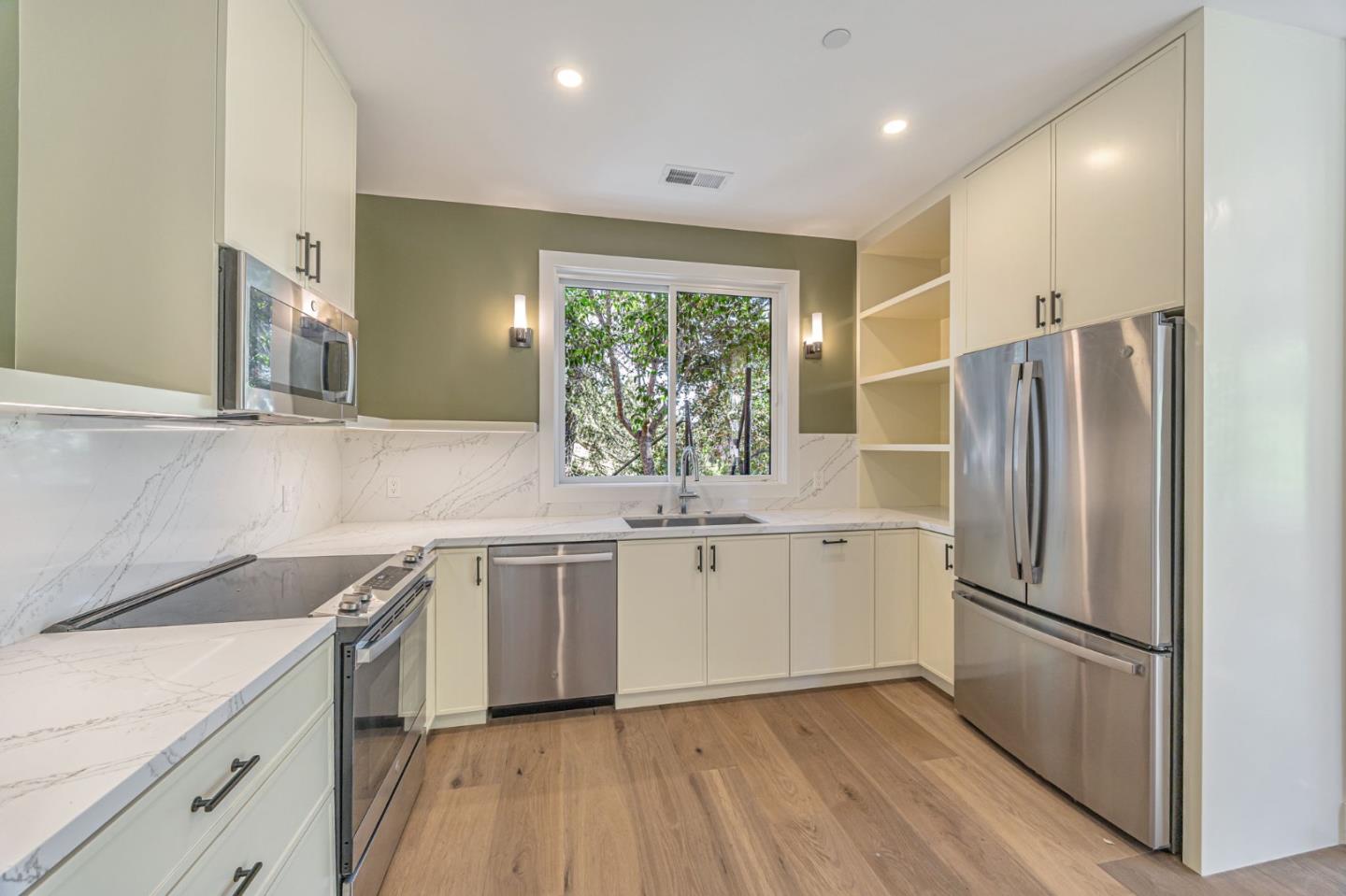 Detail Gallery Image 13 of 23 For Address Not Disclosed, Los Altos Hills,  CA 94022 - 1 Beds | 1 Baths