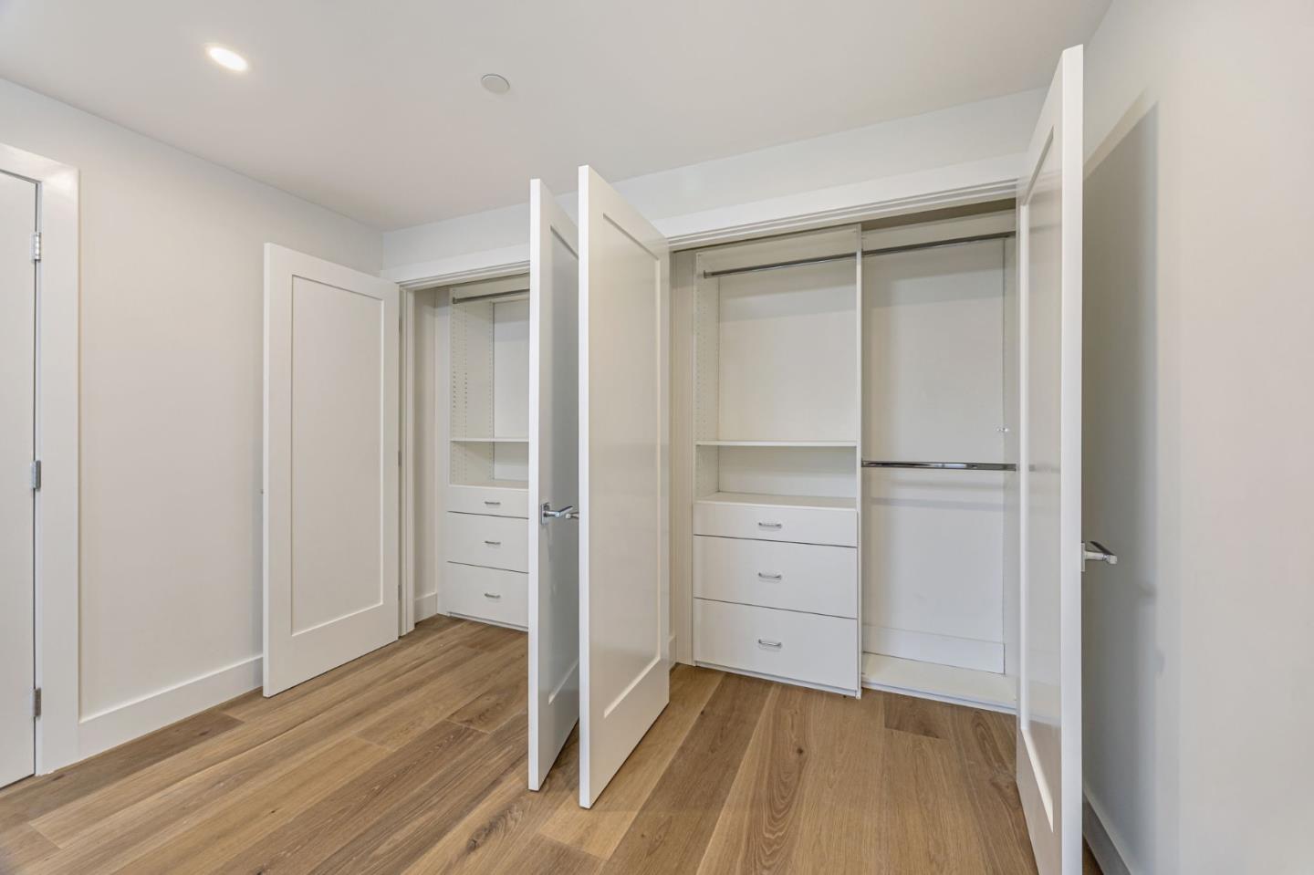 Detail Gallery Image 17 of 23 For Address Not Disclosed, Los Altos Hills,  CA 94022 - 1 Beds | 1 Baths