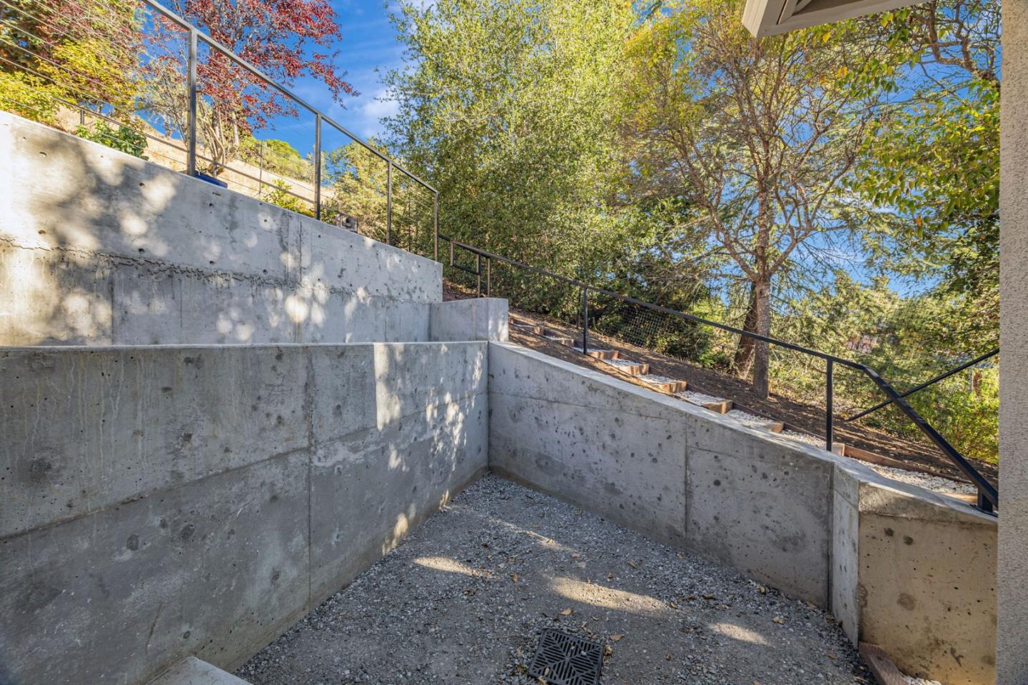 Detail Gallery Image 22 of 23 For Address Not Disclosed, Los Altos Hills,  CA 94022 - 1 Beds | 1 Baths