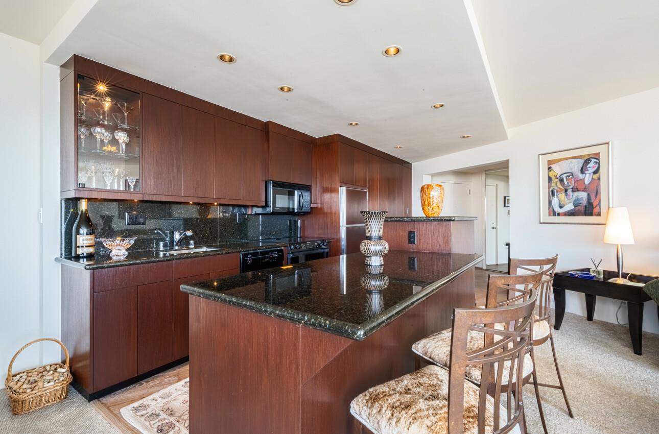 Detail Gallery Image 3 of 26 For 1200 Gough St 7e,  San Francisco,  CA 94109 - 1 Beds | 1 Baths