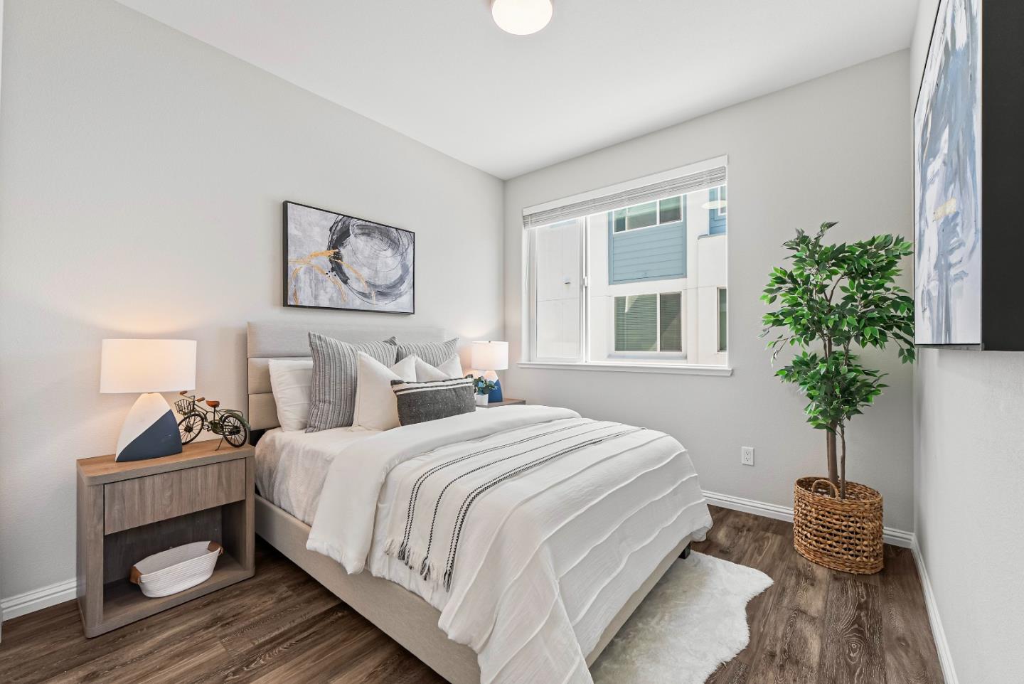 Detail Gallery Image 15 of 54 For 559 Apricot Way, San Jose,  CA 95133 - 4 Beds | 4 Baths
