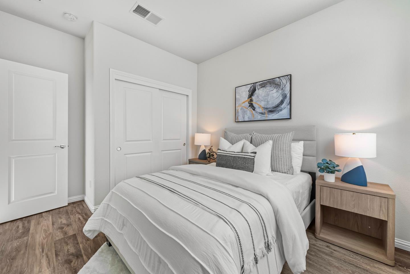 Detail Gallery Image 16 of 54 For 559 Apricot Way, San Jose,  CA 95133 - 4 Beds | 4 Baths