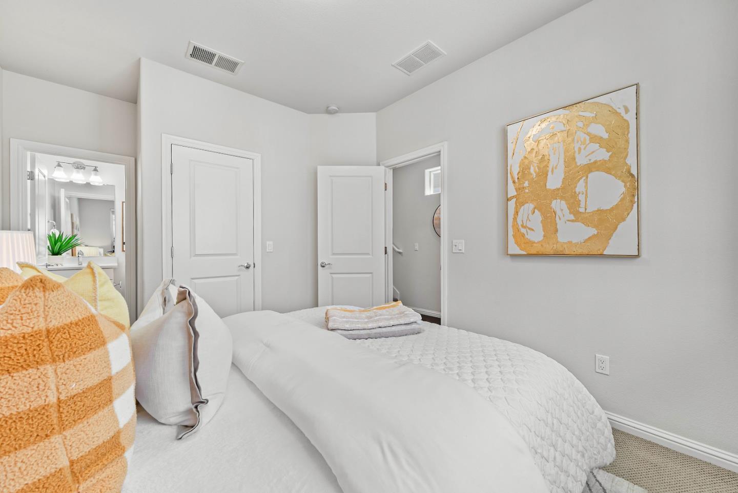 Detail Gallery Image 31 of 54 For 559 Apricot Way, San Jose,  CA 95133 - 4 Beds | 4 Baths