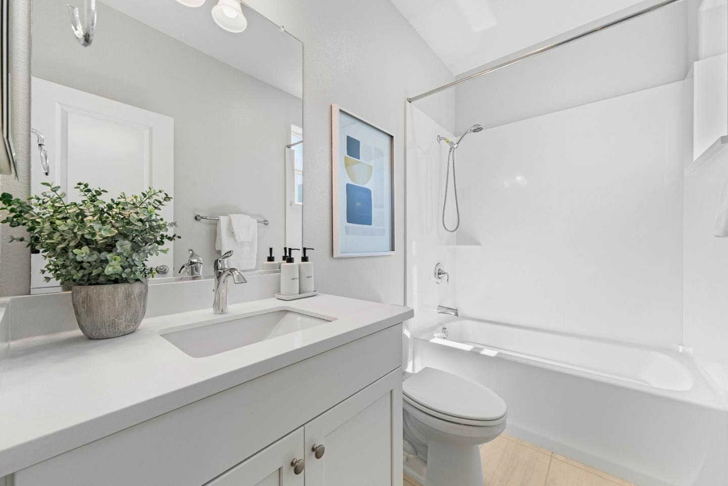 Detail Gallery Image 33 of 54 For 559 Apricot Way, San Jose,  CA 95133 - 4 Beds | 4 Baths