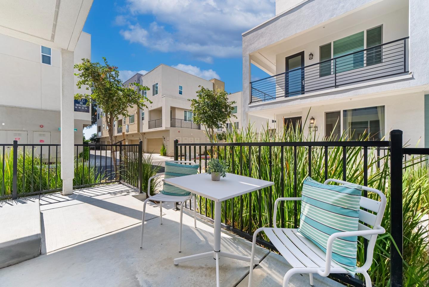 Detail Gallery Image 37 of 54 For 559 Apricot Way, San Jose,  CA 95133 - 4 Beds | 4 Baths