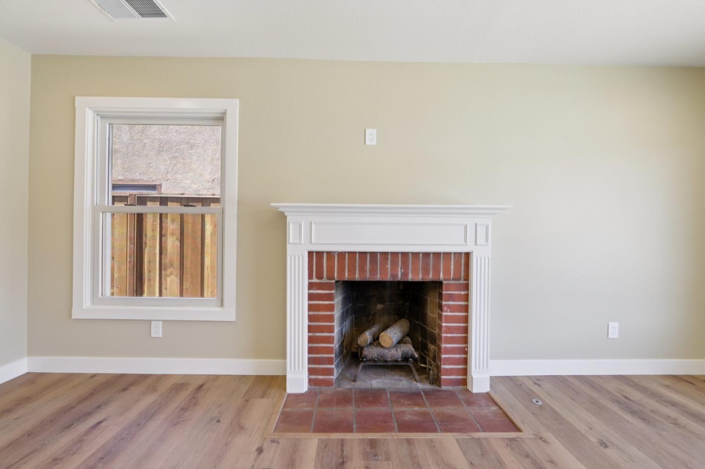 Detail Gallery Image 11 of 52 For 14973 Patton Ave, San Leandro,  CA 94578 - 2 Beds | 1 Baths