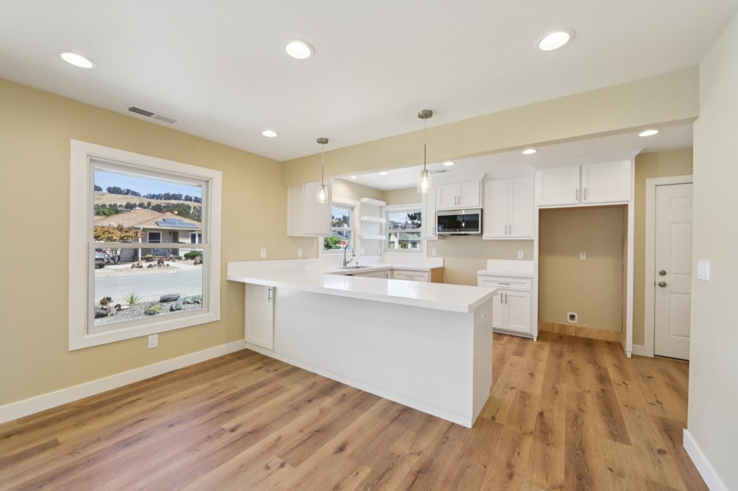 Detail Gallery Image 17 of 52 For 14973 Patton Ave, San Leandro,  CA 94578 - 2 Beds | 1 Baths
