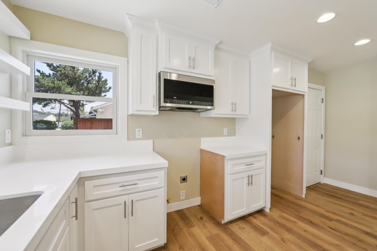 Detail Gallery Image 19 of 52 For 14973 Patton Ave, San Leandro,  CA 94578 - 2 Beds | 1 Baths