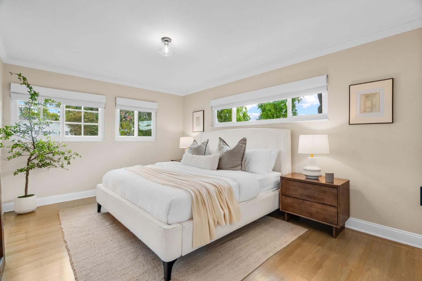 Detail Gallery Image 20 of 34 For 1709 Peartree Ln, Mountain View,  CA 94040 - 4 Beds | 3 Baths