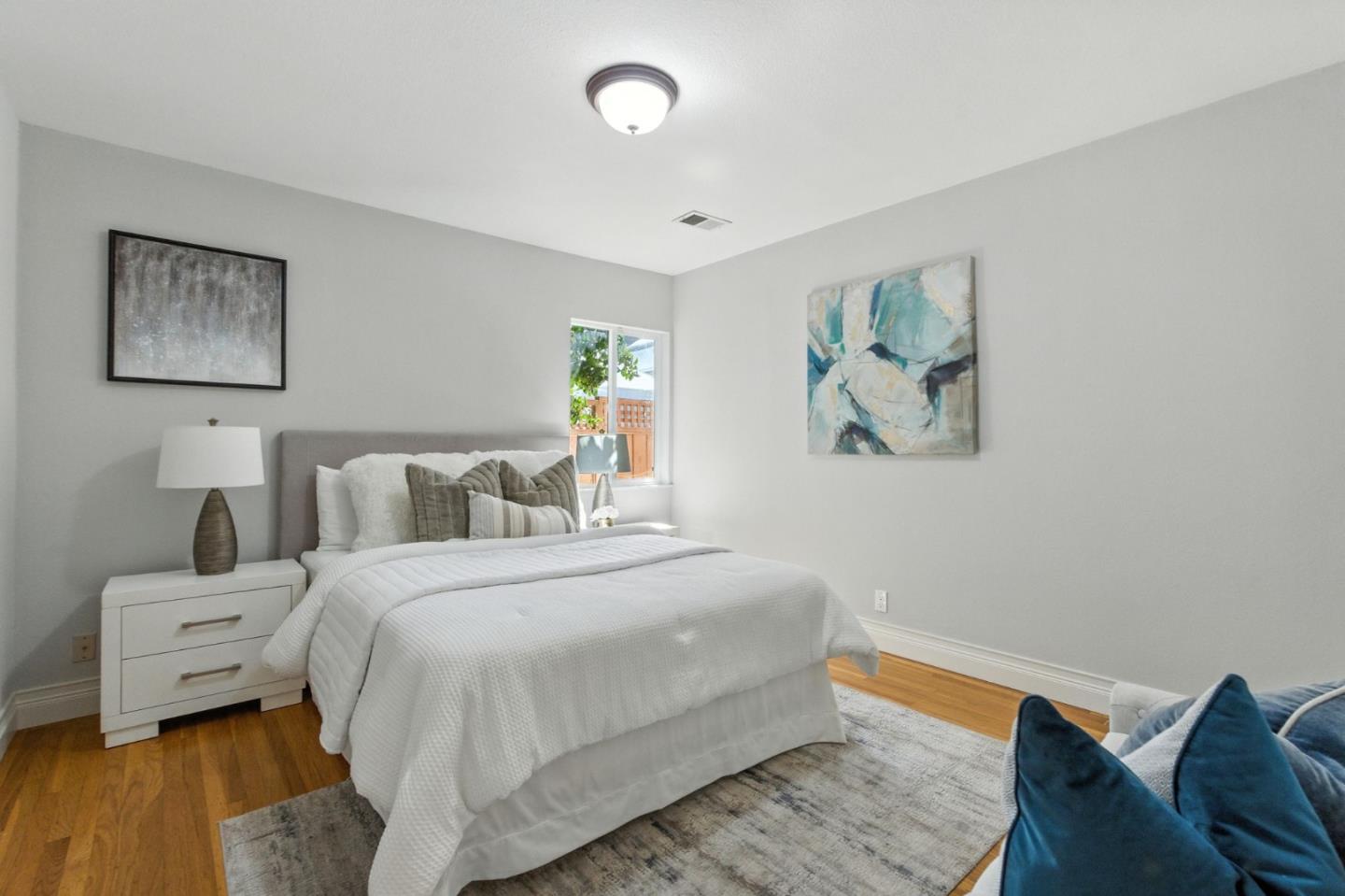 Detail Gallery Image 11 of 29 For 2273 Dumbarton Ave, East Palo Alto,  CA 94303 - 4 Beds | 2 Baths