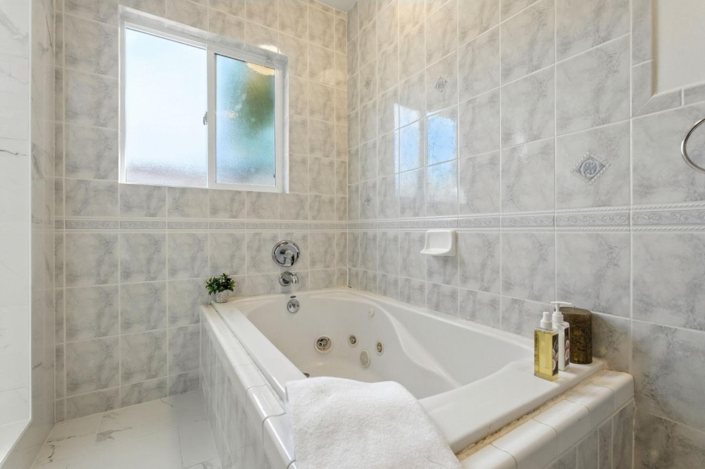 Detail Gallery Image 15 of 29 For 2273 Dumbarton Ave, East Palo Alto,  CA 94303 - 4 Beds | 2 Baths