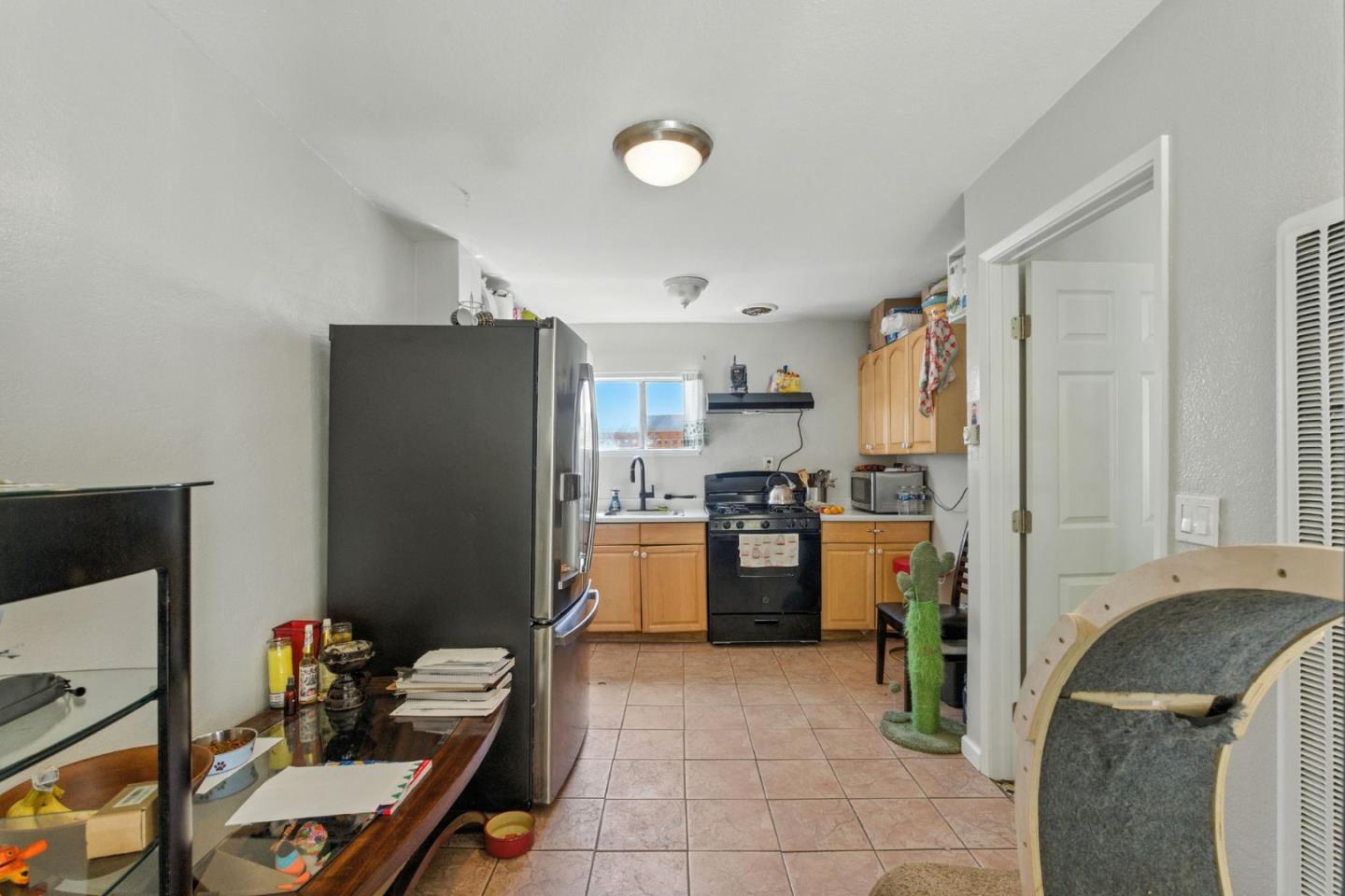 Detail Gallery Image 17 of 29 For 2273 Dumbarton Ave, East Palo Alto,  CA 94303 - 4 Beds | 2 Baths