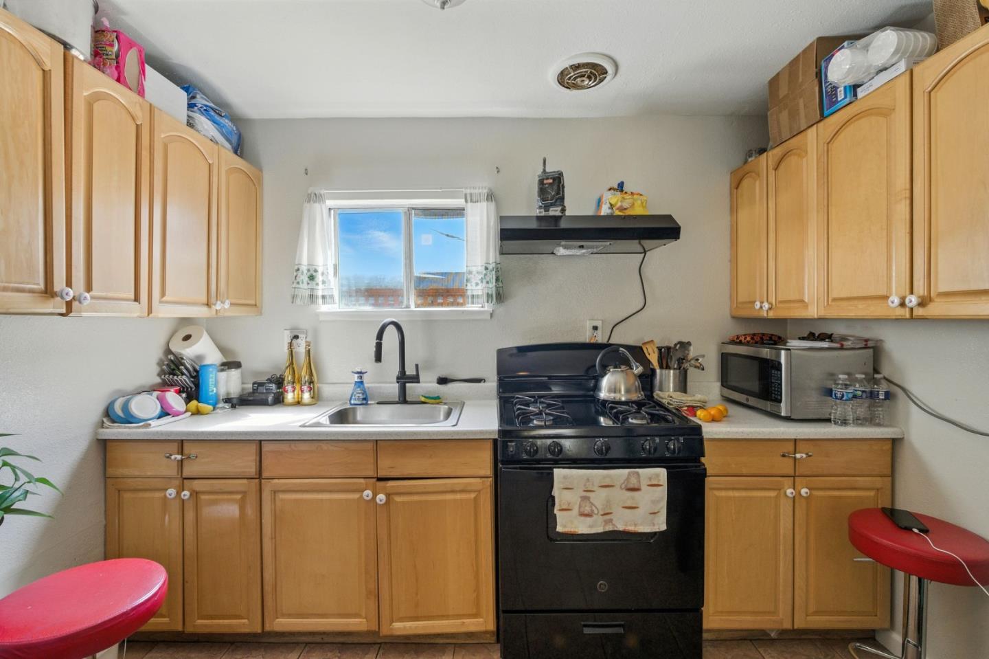 Detail Gallery Image 18 of 29 For 2273 Dumbarton Ave, East Palo Alto,  CA 94303 - 4 Beds | 2 Baths