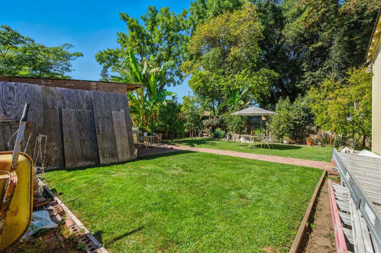 Detail Gallery Image 26 of 29 For 2273 Dumbarton Ave, East Palo Alto,  CA 94303 - 4 Beds | 2 Baths